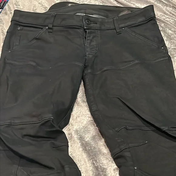 Phenomenal industrial GStarr stretch, 31 -32 dark blue/black jeans